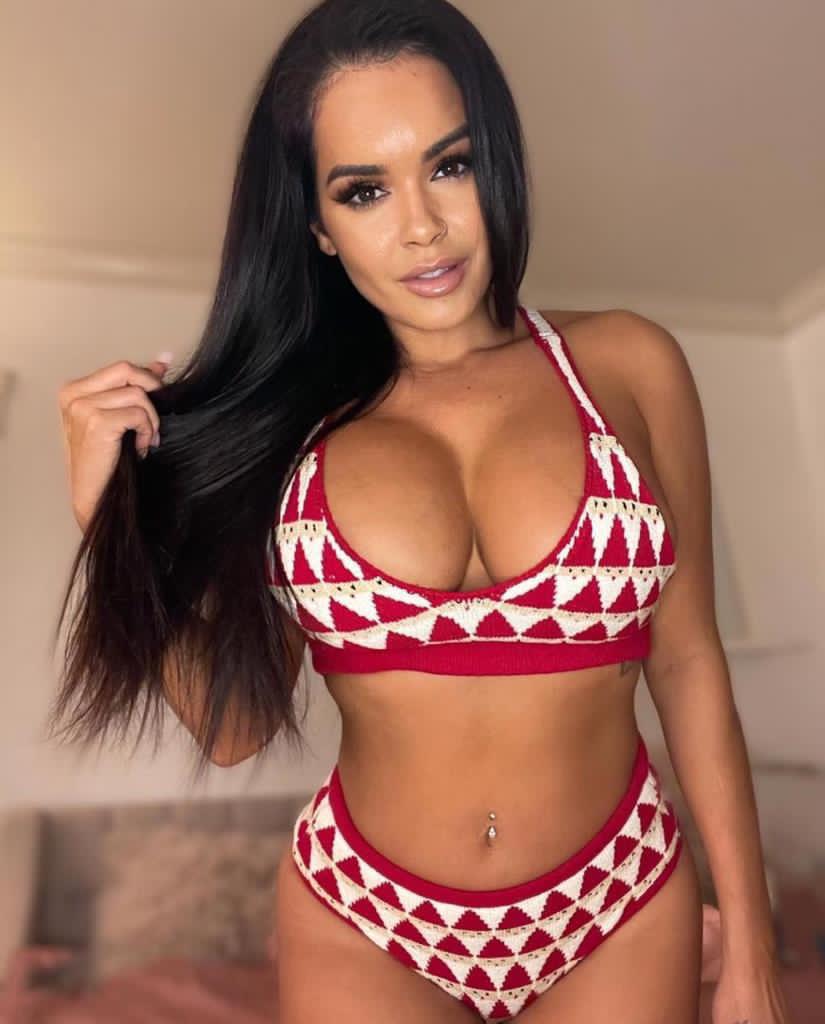 I really want you to deep down inside of me and fuck me so bad baby I really want you to deep down inside of me and fuck me so bad baby