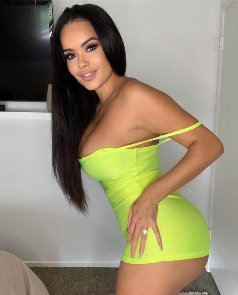 I really want you to deep down inside of me and fuck me so bad baby I really want you to deep down inside of me and fuck me so bad baby