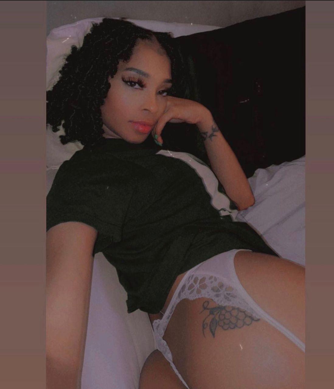 Escort available for hookup Escort available for hookup