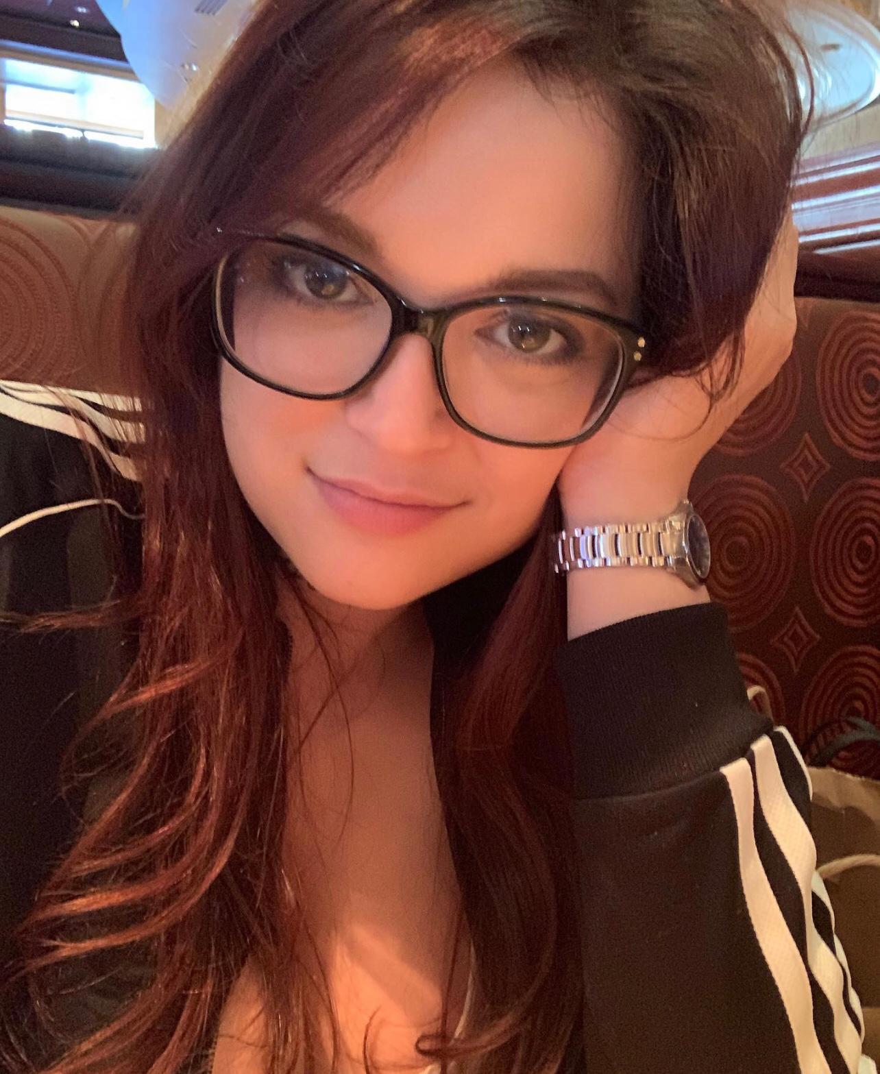 I'M AVAILABLE FOR BOTH INCALL AND OUTCALL SERVICE I'M AVAILABLE FOR BOTH INCALL AND OUTCALL SERVICE
