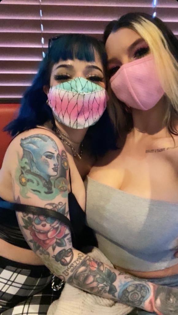 Im female escort available for hook up 😙plus I sell my🥵 nudes and videos Im female escort available for hook up 😙plus I sell my🥵 nudes and videos