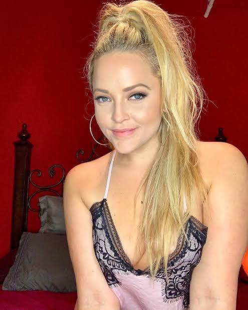 Pleasure goddess I’m available I’ll make your dreams come true Pleasure goddess I’m available I’ll make your dreams come true