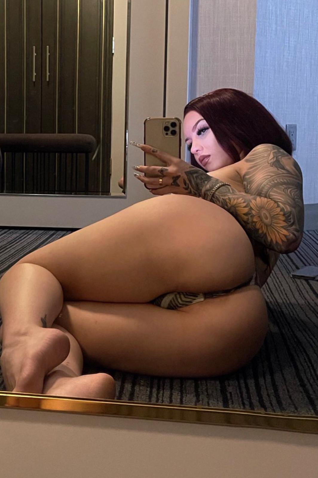 Escort available for hook up Escort available for hook up