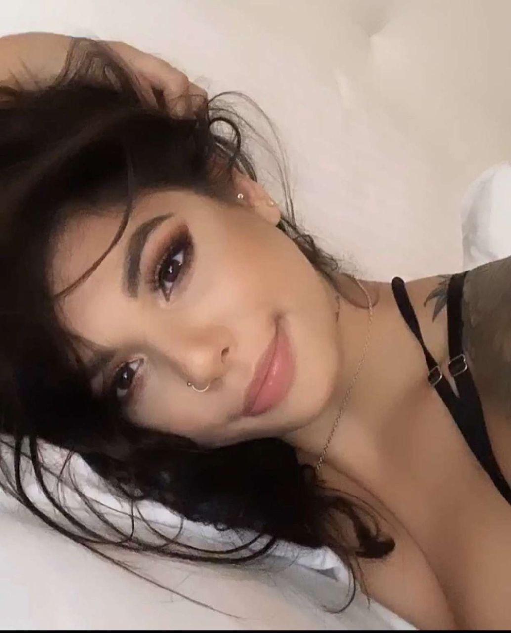 DOWN TO FUCK text me on (313) 749-8922 or snap👻 rosej1920 DOWN TO FUCK text me on (313) 749-8922 or snap👻 rosej1920