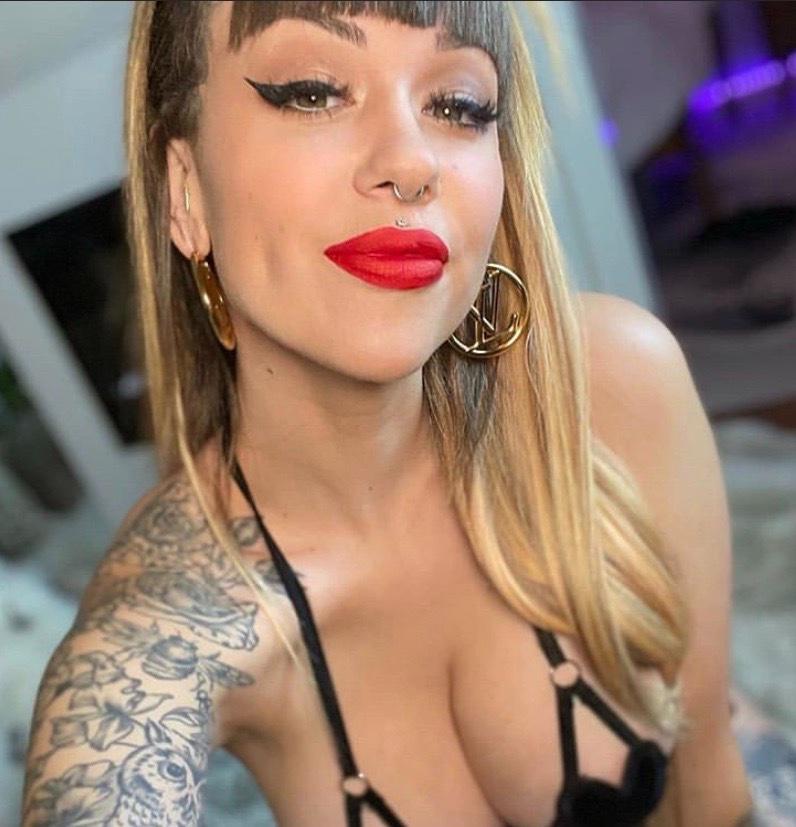 Am down for hookup/ car sex π¦π¦ππππ Am down for hookup/ car sex π¦π¦ππππ