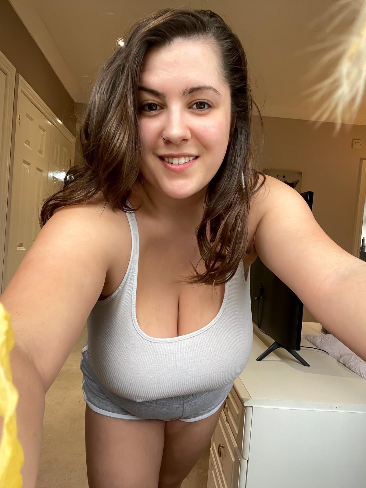 Snapchat: cherylheape π
πππII squirt π¦ and ready for fun Snapchat: cherylheape π
πππII squirt π¦ and ready for fun