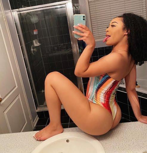 HOT AND SEXY EASY GOING HOT AND SEXY EASY GOING