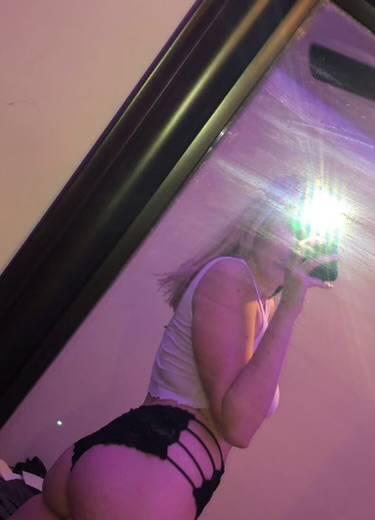 online queen ready to please her king! online services only online queen ready to please her king! online services only