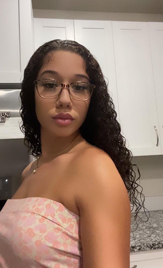 I am available right now YoungHott$exy Classy and Wet text me (213) 784-4363 I am available right now YoungHott$exy Classy and Wet text me (213) 784-4363