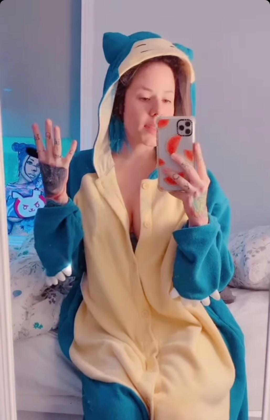 I’m hot and ready to be fucked😋🍆🍑 I’m hot and ready to be fucked😋🍆🍑