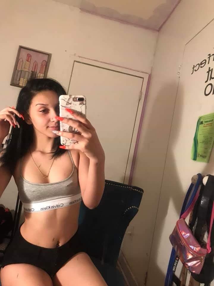 Im available for sex and hookup 4242558273 Im available for sex and hookup 4242558273