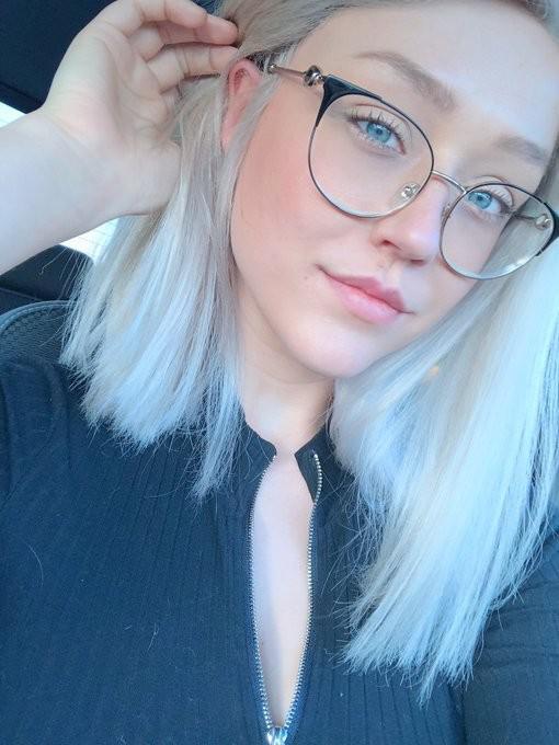 im marina and im here for hookups and please dont text me if you are not in im marina and im here for hookups and please dont text me if you are not in