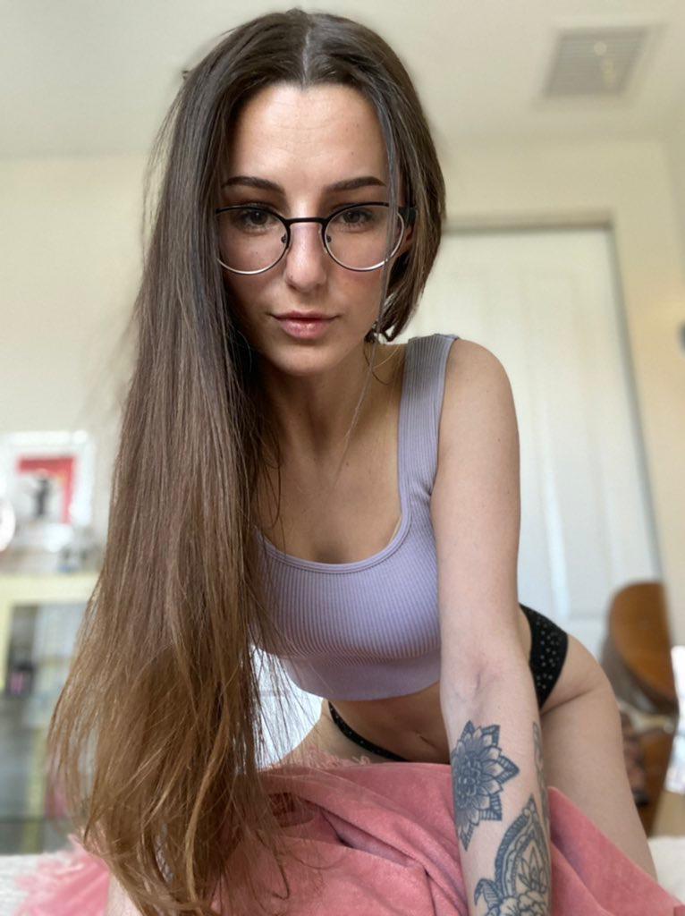 Are you stressed π₯ and need Some hot reliever?π₯΅π Are you stressed π₯ and need Some hot reliever?π₯΅π