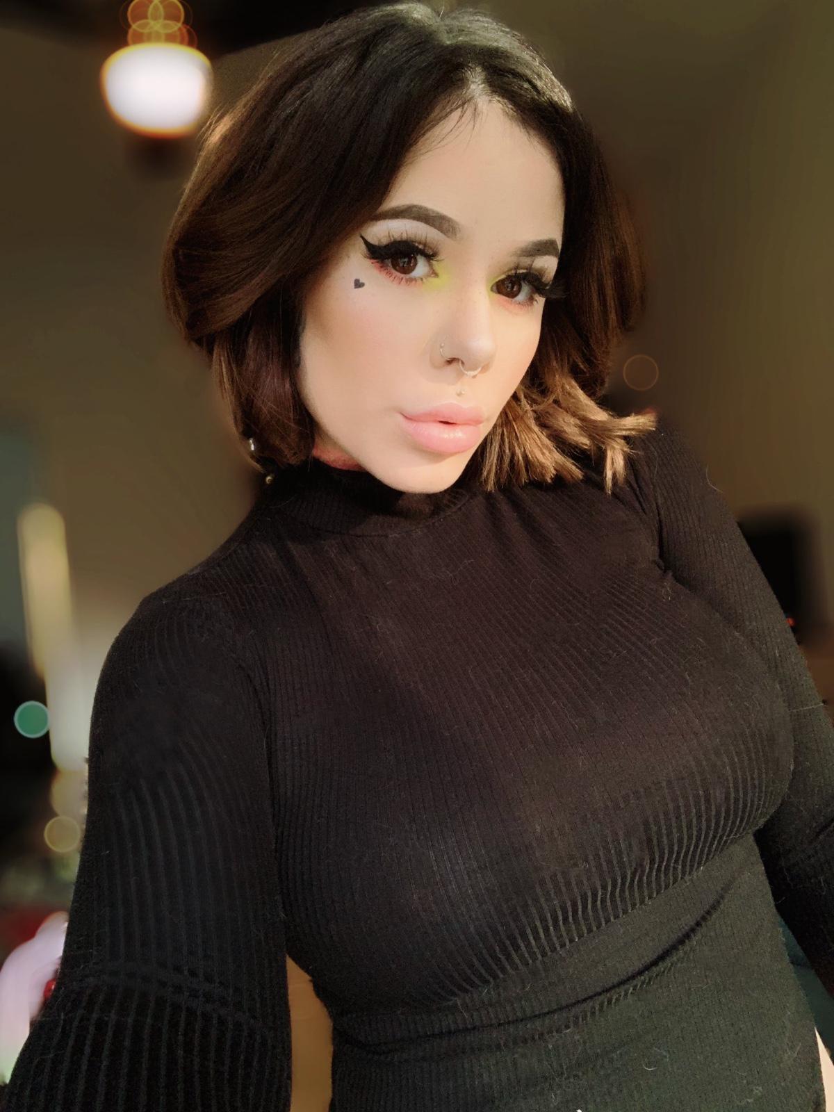 Are you down to fuck hmu on snap Triggers200 or 424-426-0191 Are you down to fuck hmu on snap Triggers200 or 424-426-0191