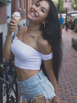 “:: Slender :: Seductive :: Sweet :” “:: Slender :: Seductive :: Sweet :”