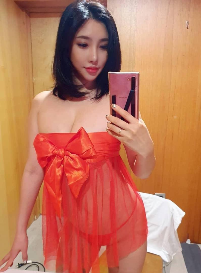 The Korean lady Real & Ready Now👅🍭Naughty Fun💋My Place Or Yours💋 The Korean lady Real & Ready Now👅🍭Naughty Fun💋My Place Or Yours💋