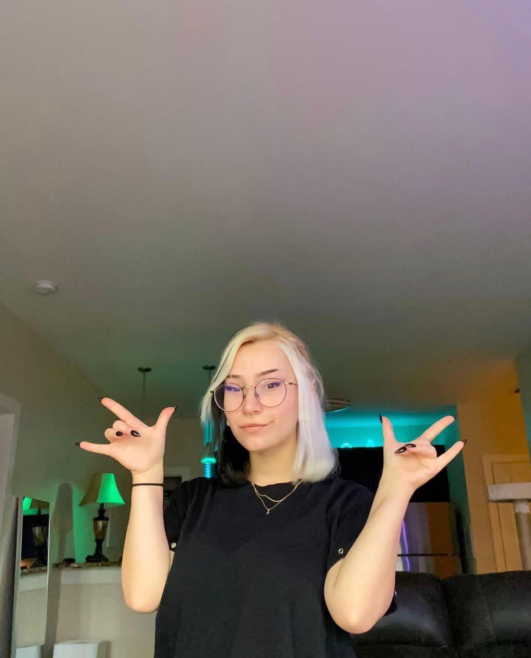 Escort ready to meet up Escort ready to meet up