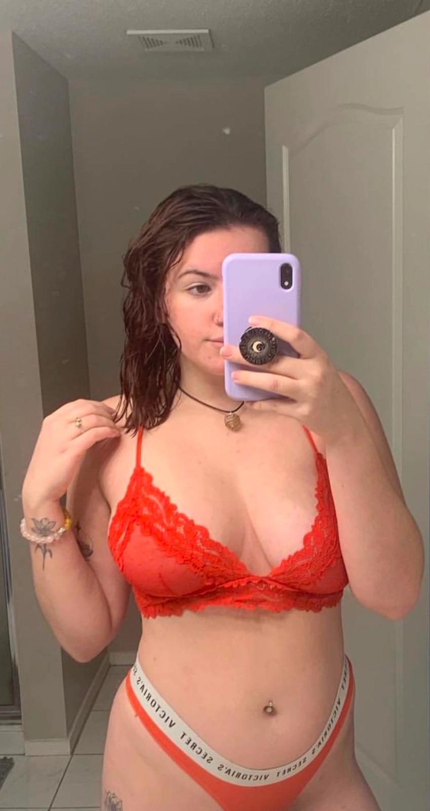 Available for HookUp πππ¦π Available for HookUp πππ¦π