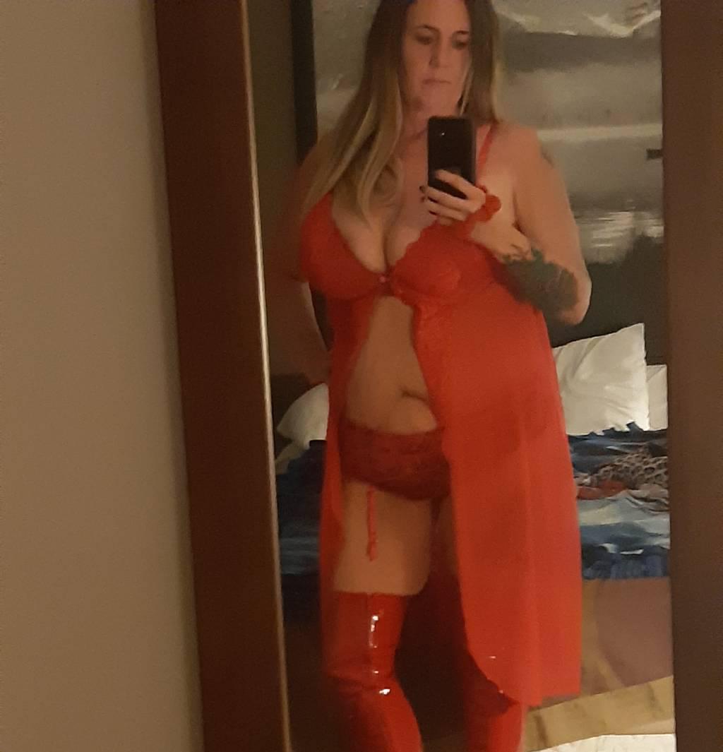 April 21-22 You know my HEAD game is BANG on SEXY COUGARNI April 21-22 You know my HEAD game is BANG on SEXY COUGARNI