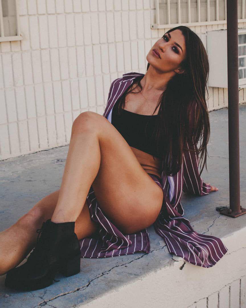 Read my description before you text me Read my description before you text me