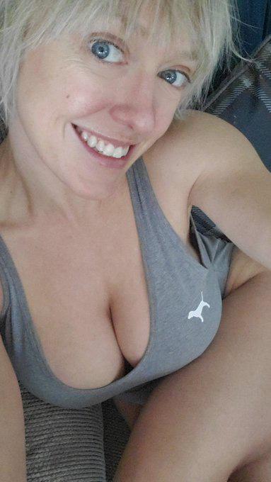 Horny Escort Available for hook up ???? I’m available for both in call and outca Horny Escort Available for hook up ???? I’m available for both in call and outca