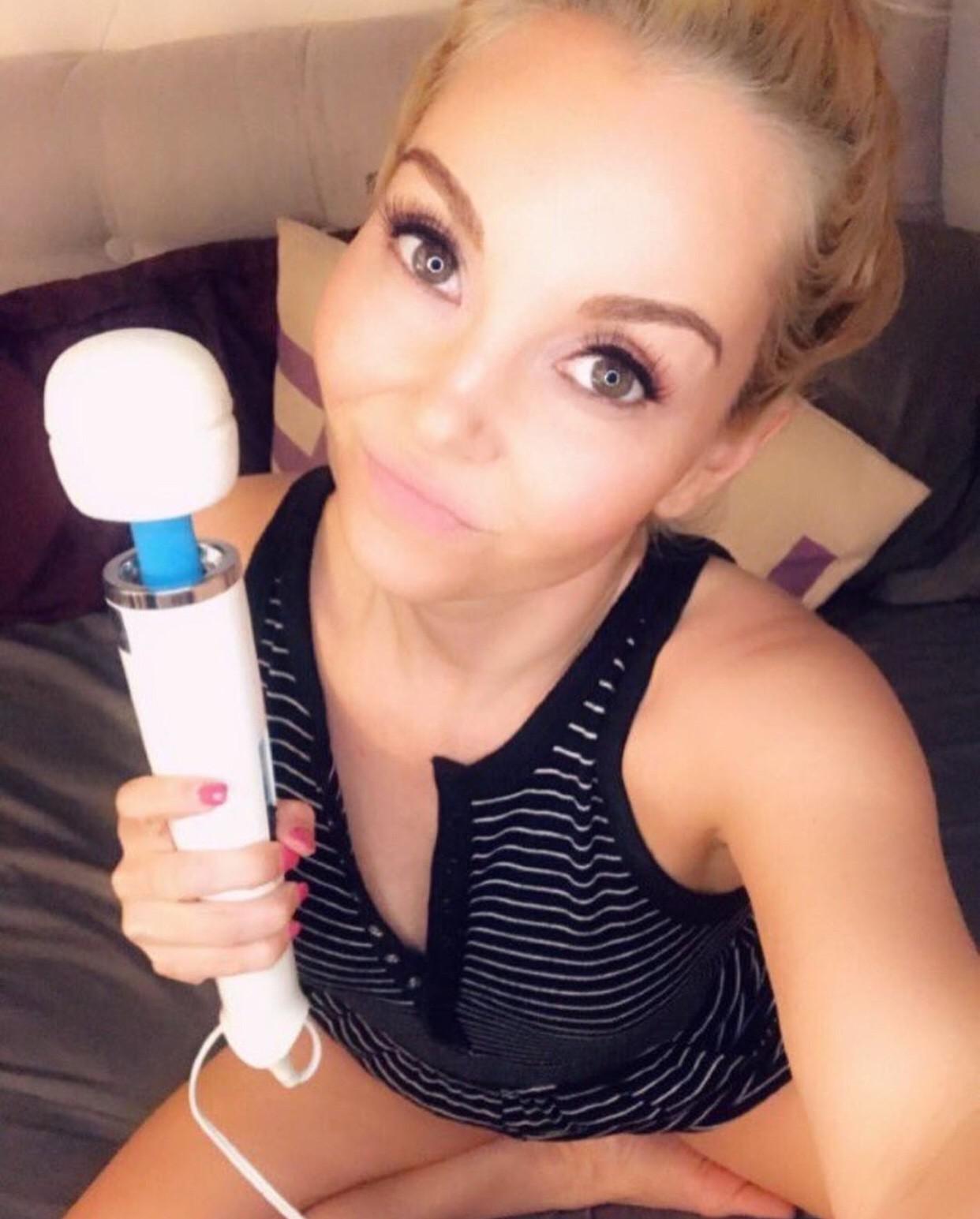 ❤️❤️I WANT IT DEEP IN ME ❤️❤️ Its a sexy and wet juicy weekend already lets play ❤️❤️I WANT IT DEEP IN ME ❤️❤️ Its a sexy and wet juicy weekend already lets play