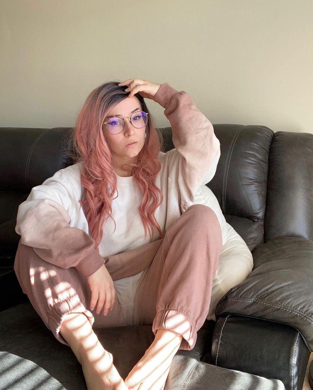 Escort ready to meet up Escort ready to meet up