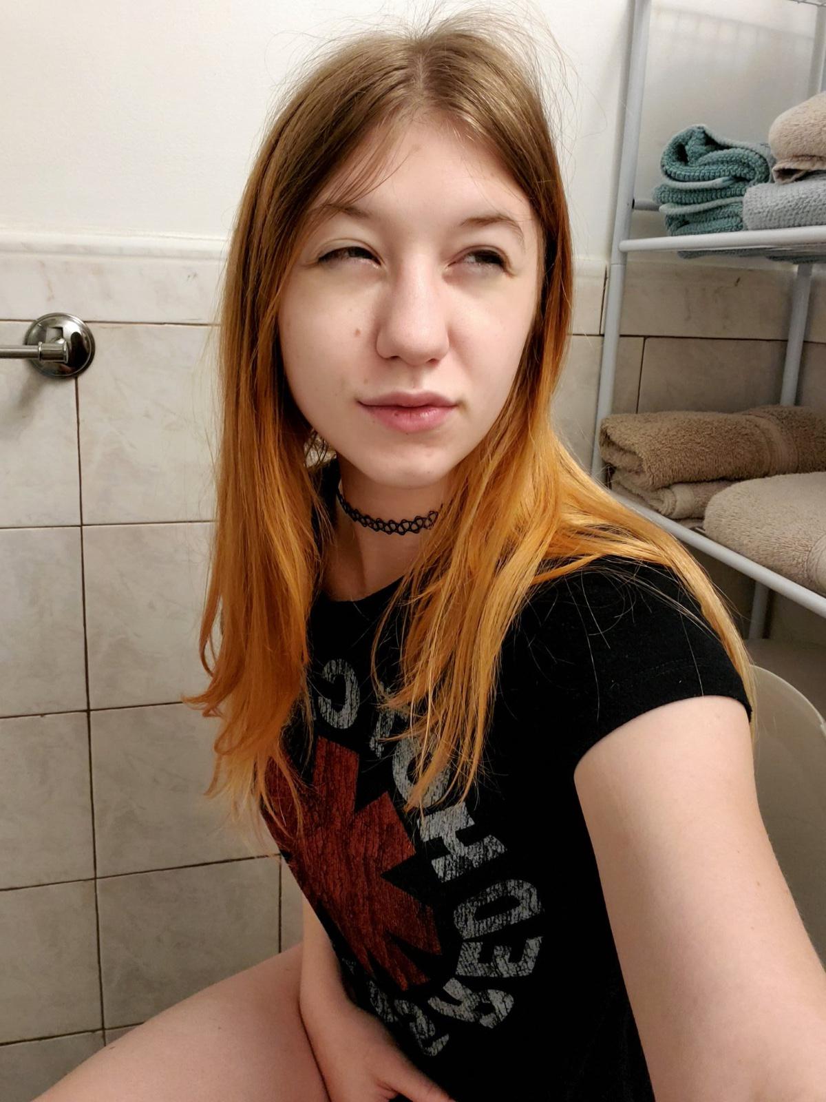 Sexy redhead Sexy redhead