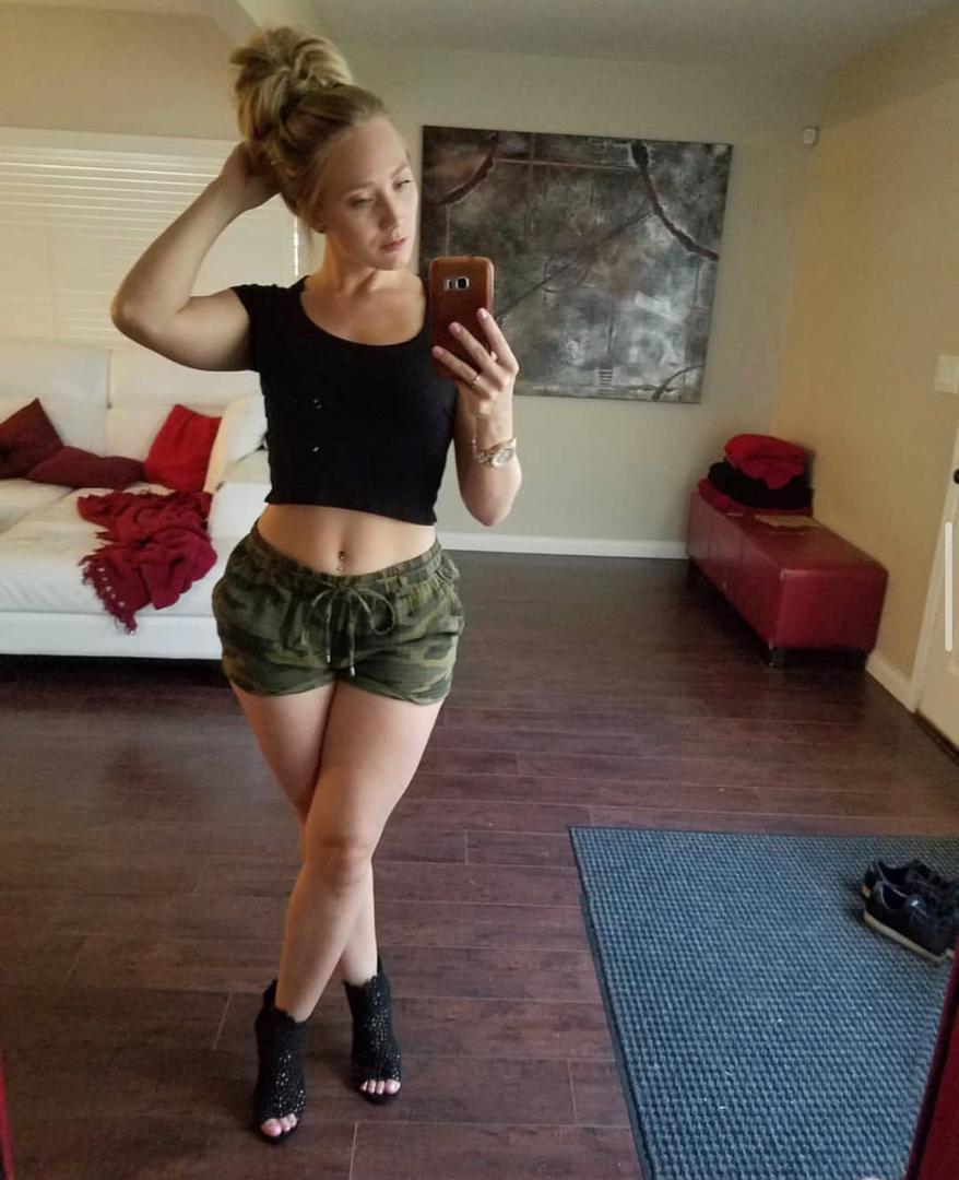 Sexy Gabriella available for hookup Sexy Gabriella available for hookup