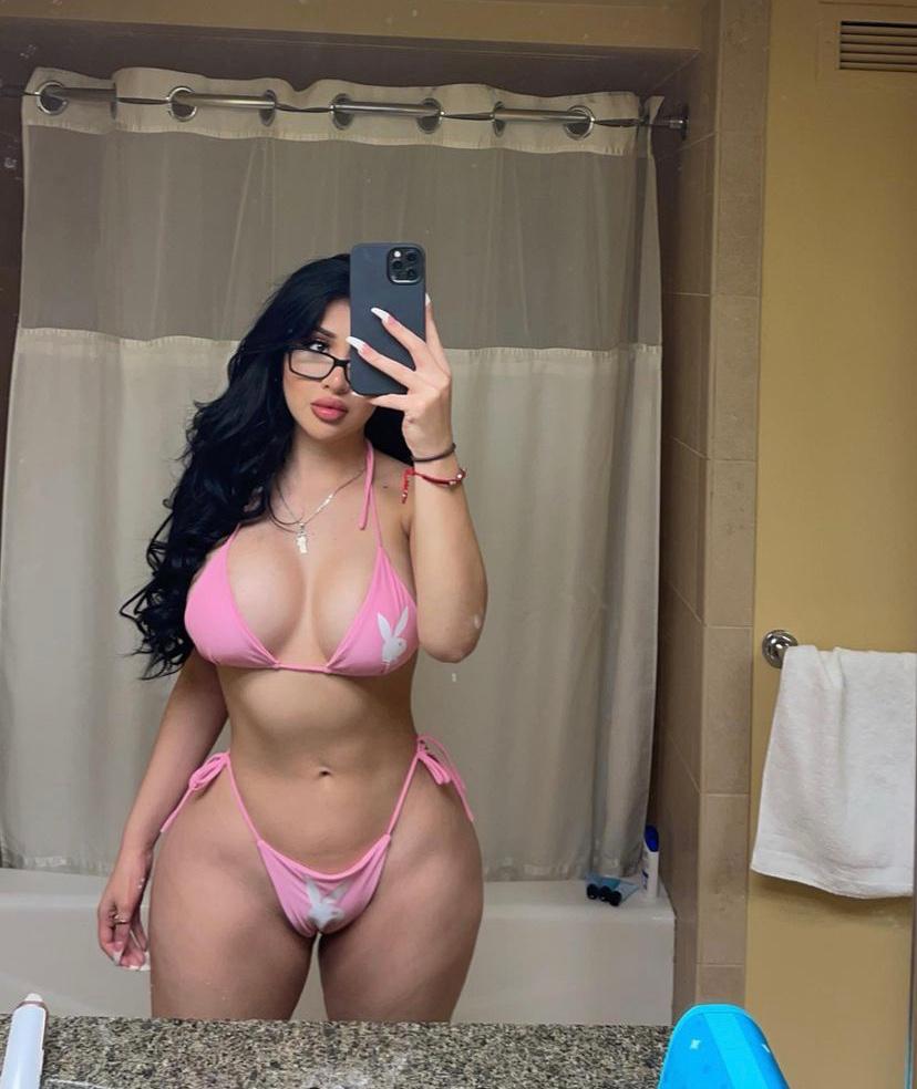 I’m available for hookup and other services I’m available for hookup and other services