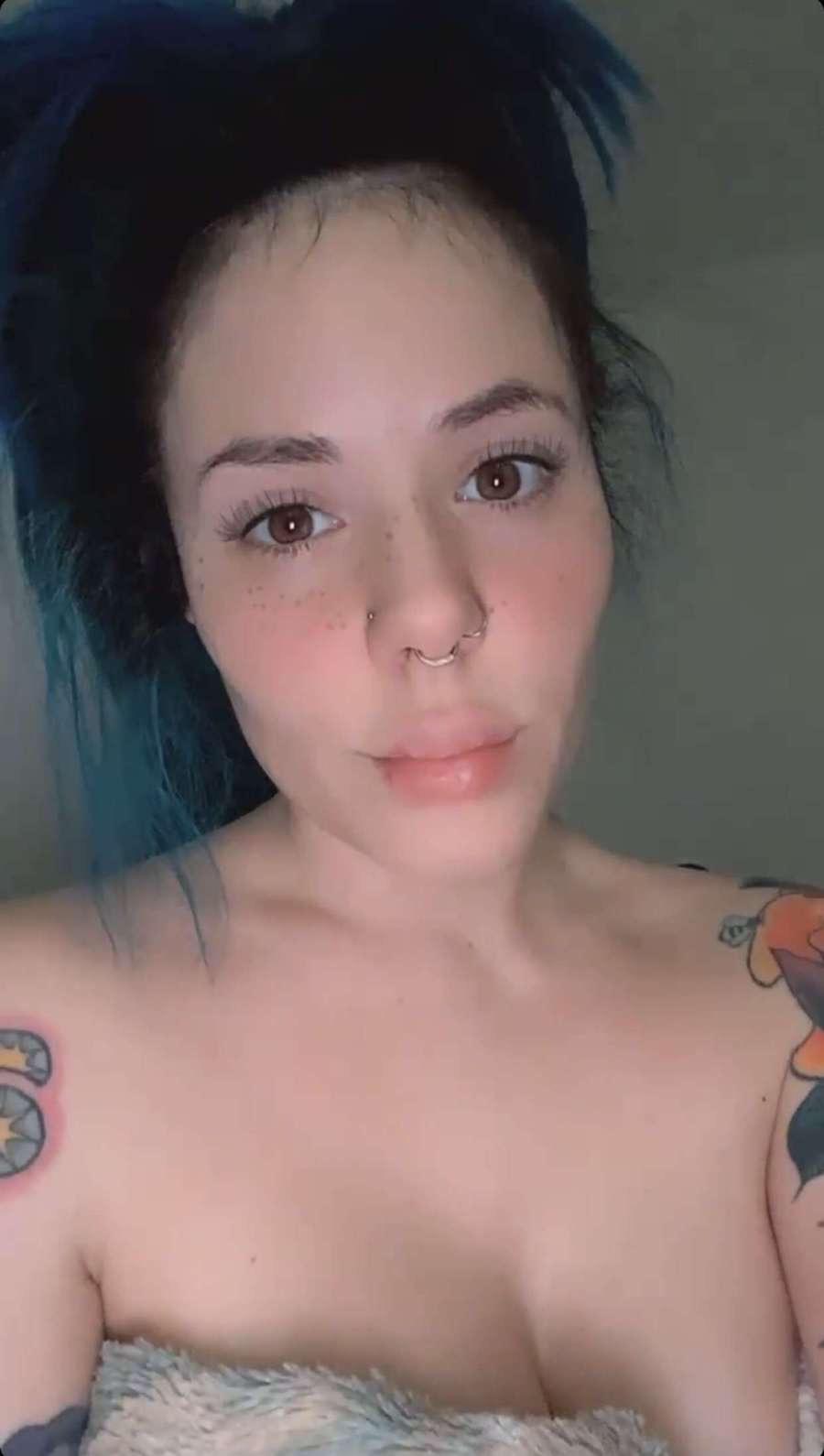 I’m HORNY and I’m available for nearby quickie sex/Hookup 💋💋 I’m HORNY and I’m available for nearby quickie sex/Hookup 💋💋