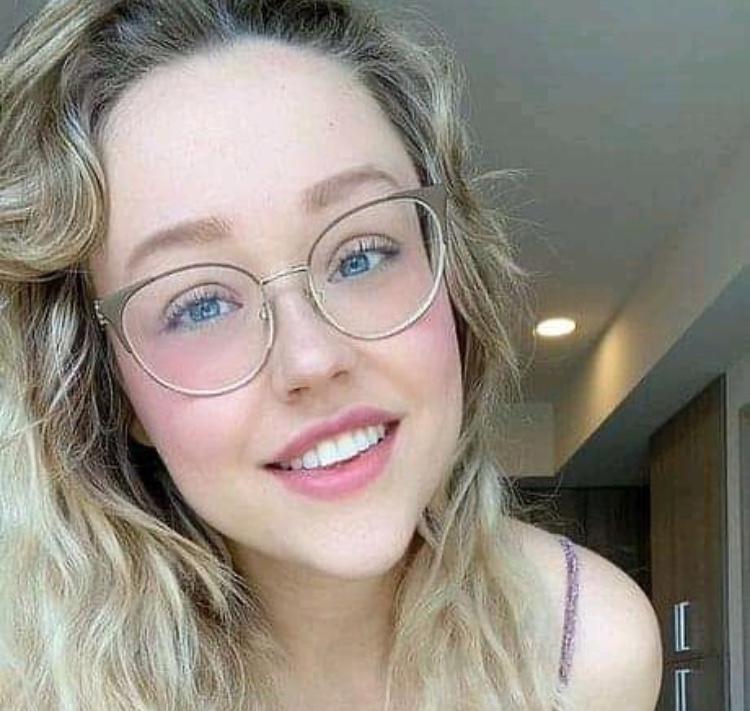 Oral , Anal , massage , any type of sex styles as far as you are satisfied Oral , Anal , massage , any type of sex styles as far as you are satisfied