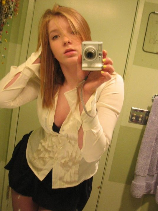 want to play today need a cock to suck Right Now want to play today need a cock to suck Right Now
