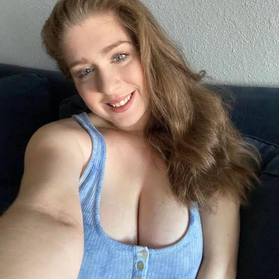 Pretty and cool looking with massive boobs and perfect Ass💦🍑.I’m ready for Fun Pretty and cool looking with massive boobs and perfect Ass💦🍑.I’m ready for Fun
