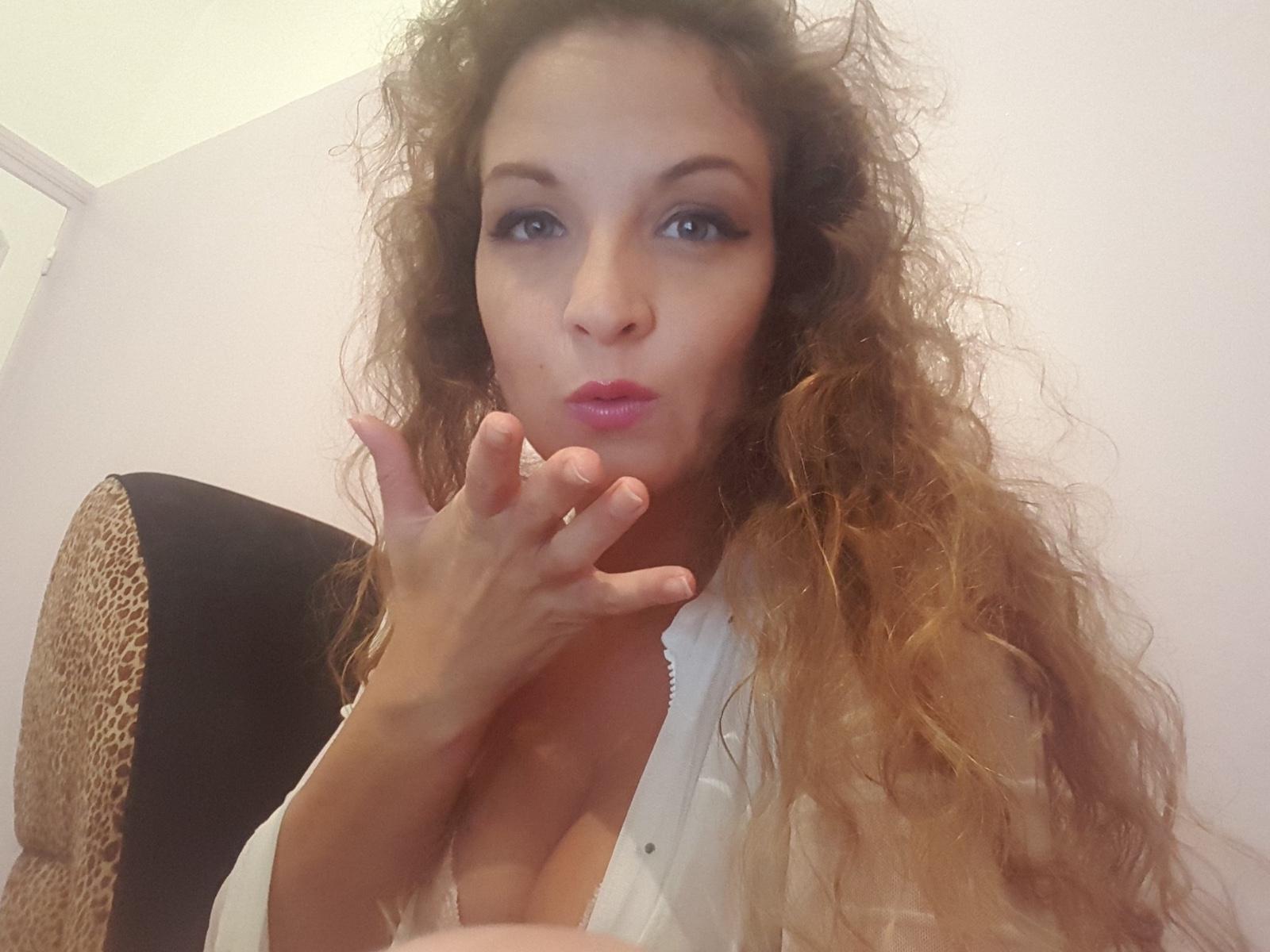 I’m available for incall and outcall services I’m available for incall and outcall services