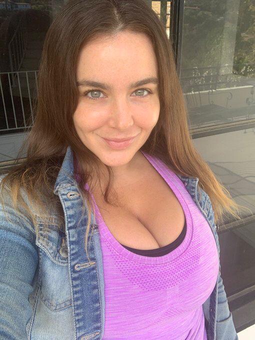I am available for fun🍑🍆❤️❤️❤️ I am available for fun🍑🍆❤️❤️❤️