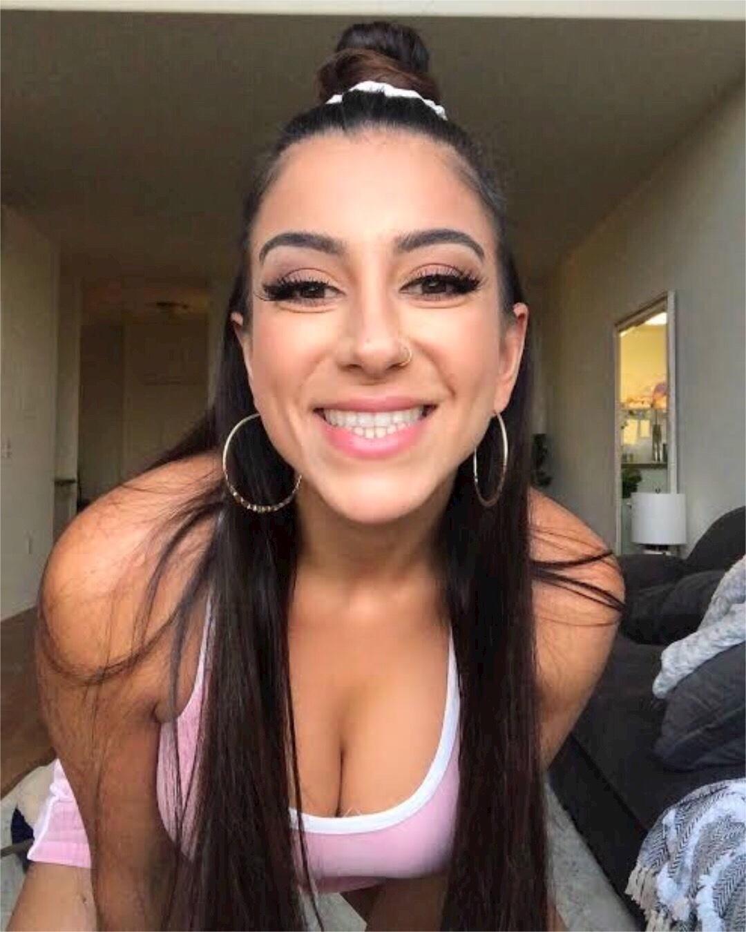MY WET💦💦 ***** IS READY TO TAKE IN SOME GOOD HARD COCK THAT WANT SOME JUICES MY WET💦💦 ***** IS READY TO TAKE IN SOME GOOD HARD COCK THAT WANT SOME JUICES