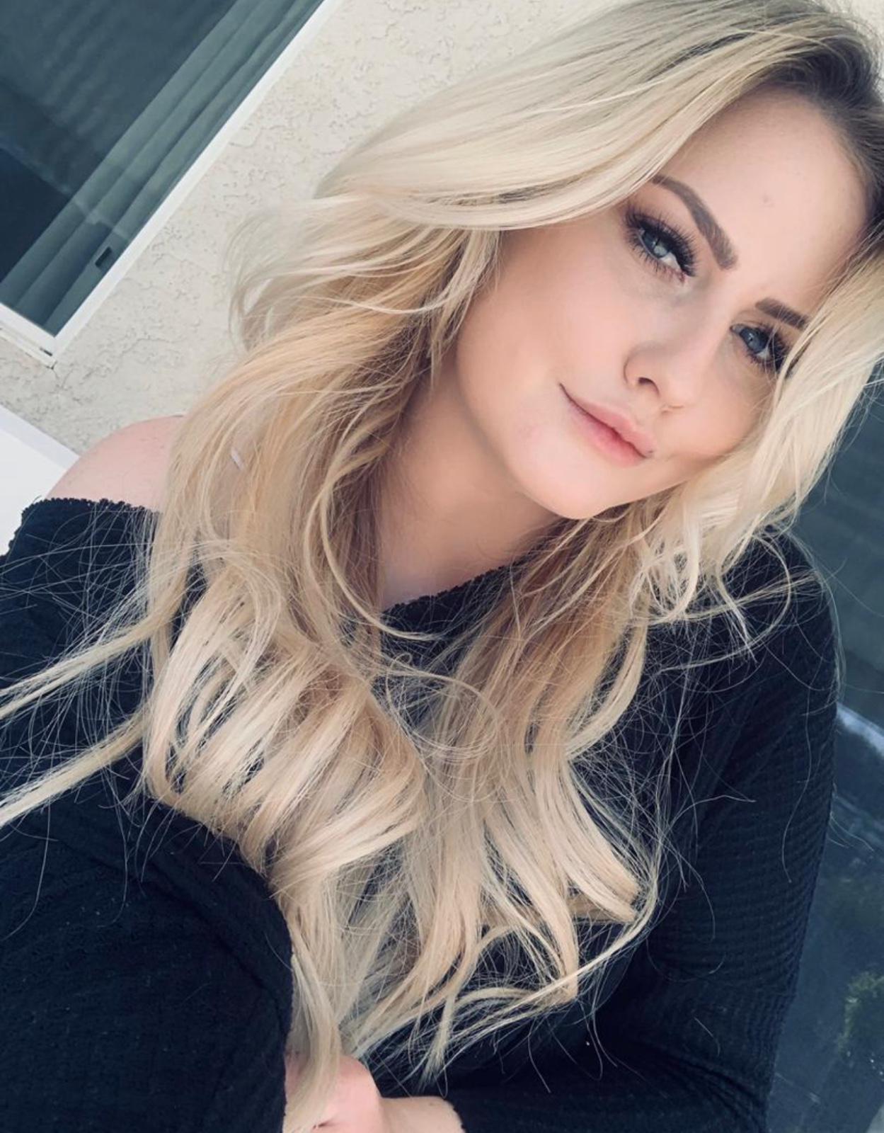 Hook up🥰🥰add me up on Snapchat and call me or text me I’m always available Hook up🥰🥰add me up on Snapchat and call me or text me I’m always available