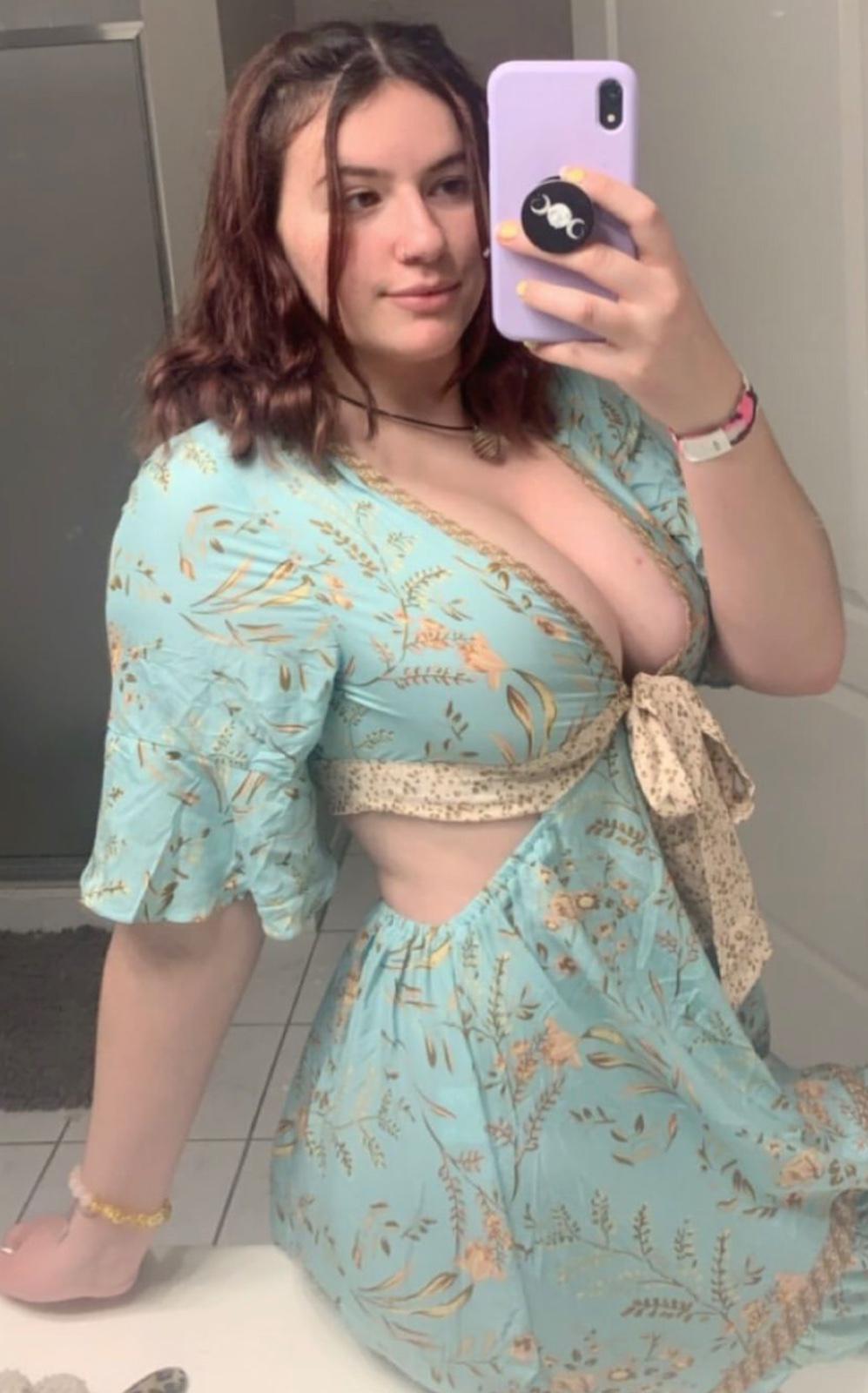 Available for HookUpππππ¦ Available for HookUpππππ¦