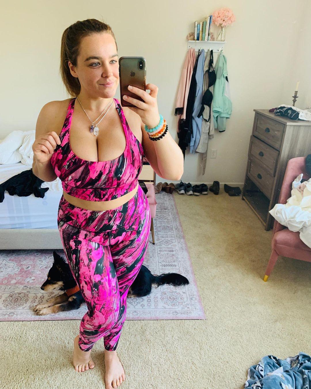 HMU if you’re down to fuck ... Ask for my rates HMU if you’re down to fuck ... Ask for my rates