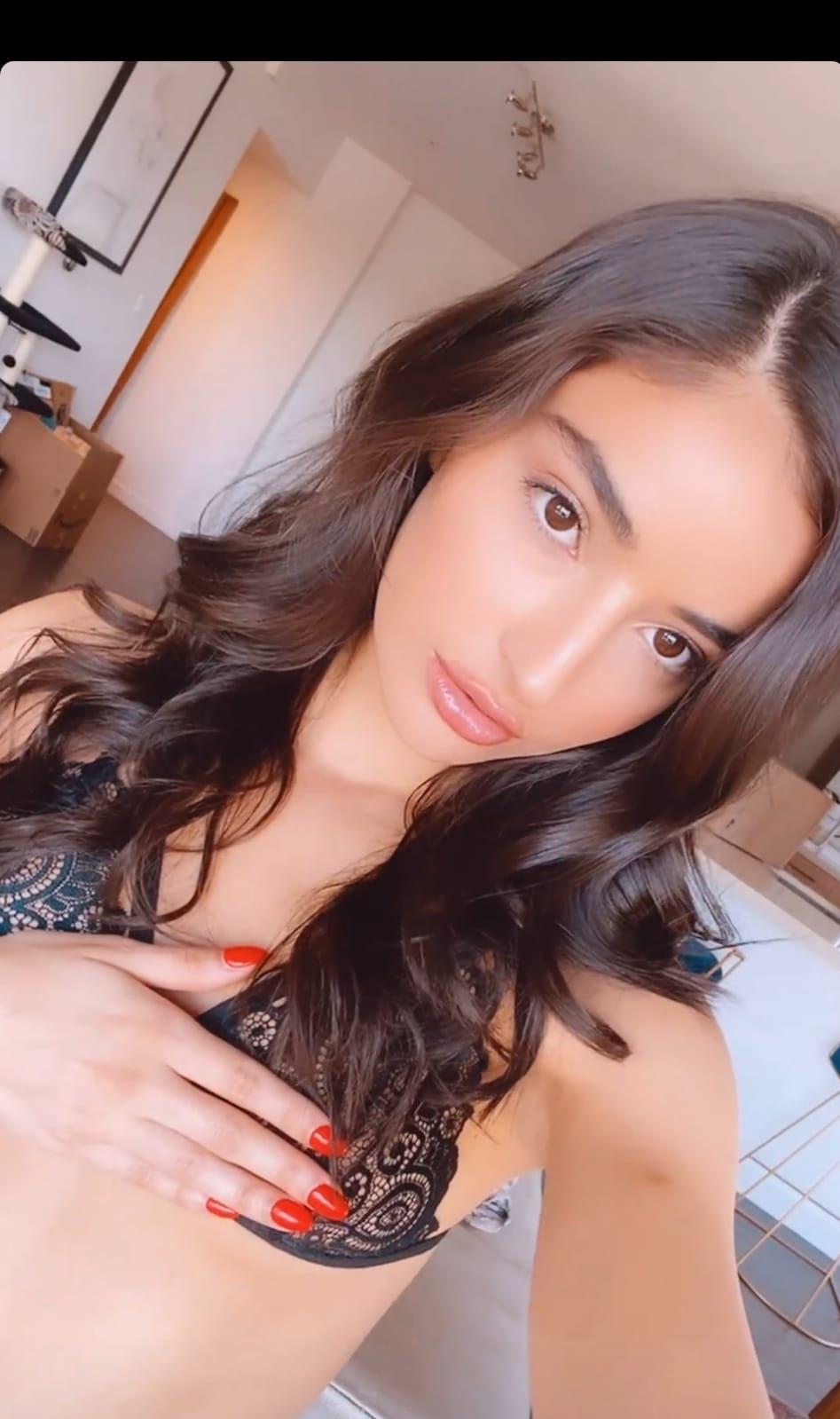 Sexy Emily Sexy Emily