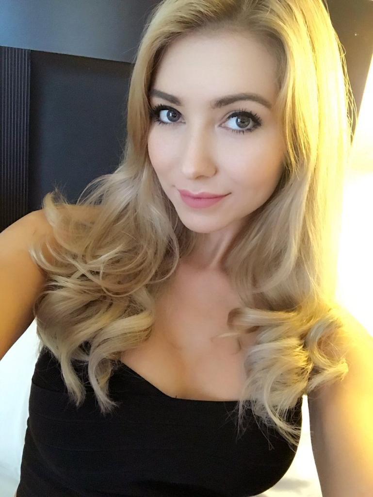 Available for hookup ππ¦ Available for hookup ππ¦