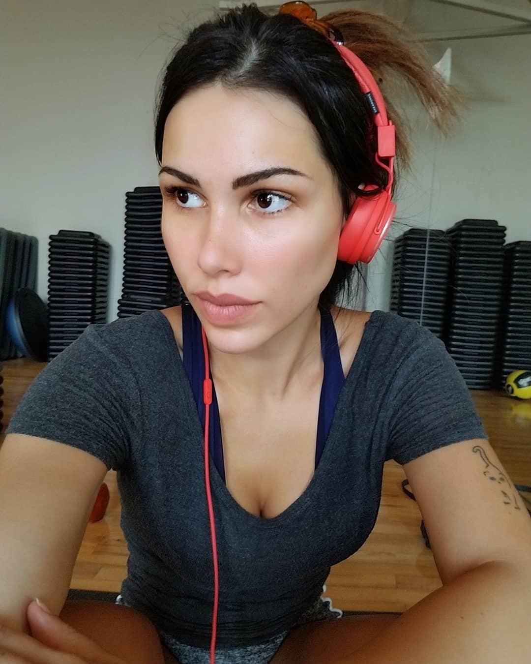 Fresh Pussy Ready For Hook up . 6156792284 Fresh Pussy Ready For Hook up . 6156792284