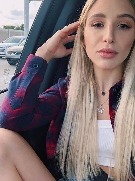 AM AVAILABLE FOR HOOK UP SEX AM AVAILABLE FOR HOOK UP SEX