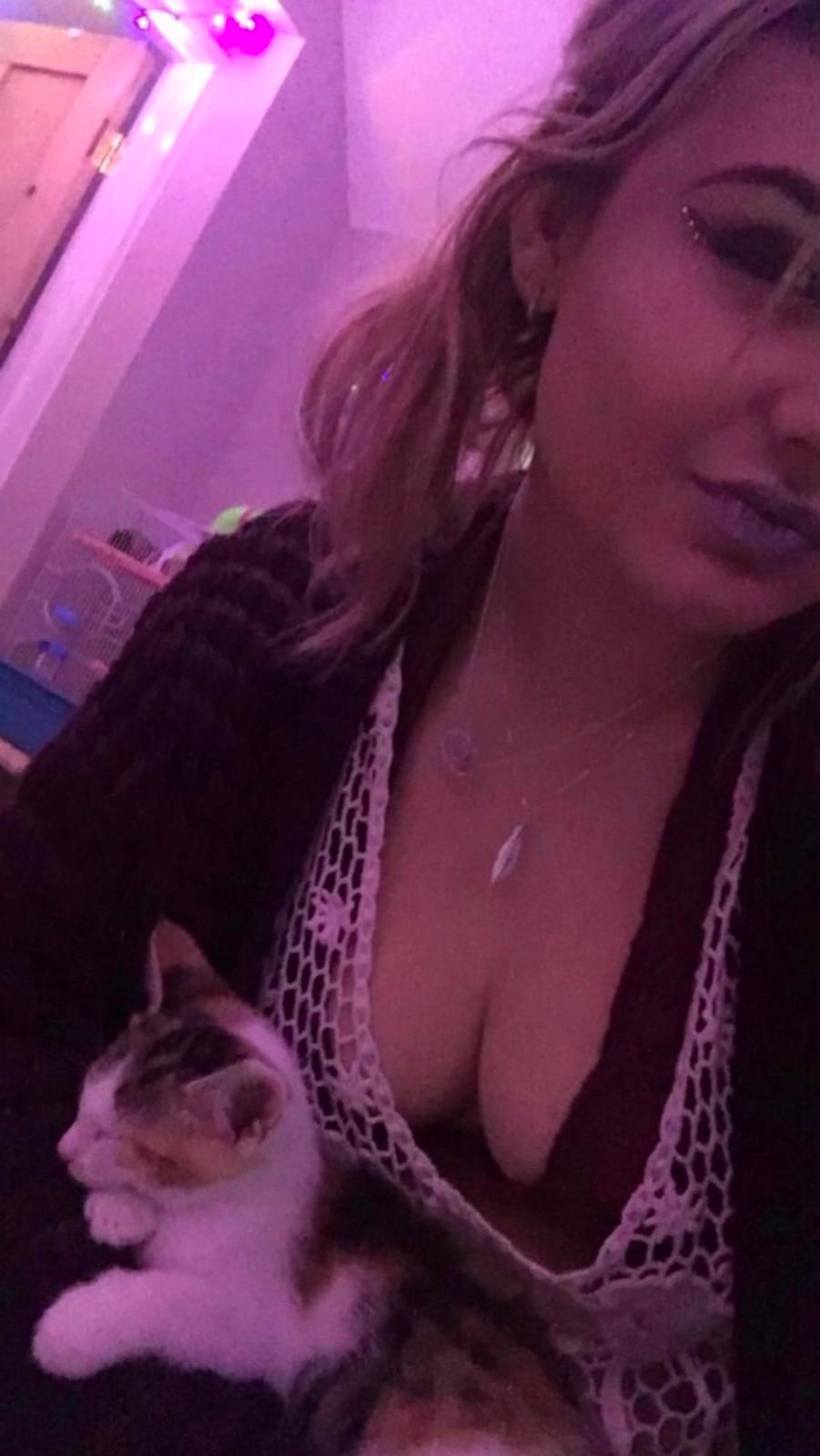 AVAILABLE FOR HOOKUPS ππππ
π¦ AVAILABLE FOR HOOKUPS ππππ
π¦