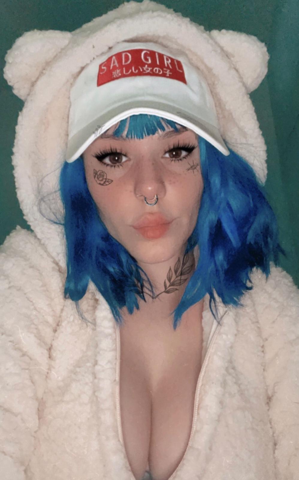 I'm available for all adults hook-up,hit me up and enjoy ass & juicy pussy fun I'm available for all adults hook-up,hit me up and enjoy ass & juicy pussy fun