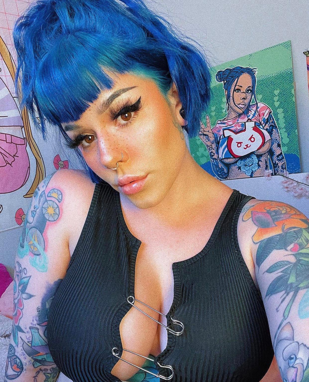 I’M HOT AND READY TO BE FUCKED🍆🍑💦🔥 I’M HOT AND READY TO BE FUCKED🍆🍑💦🔥