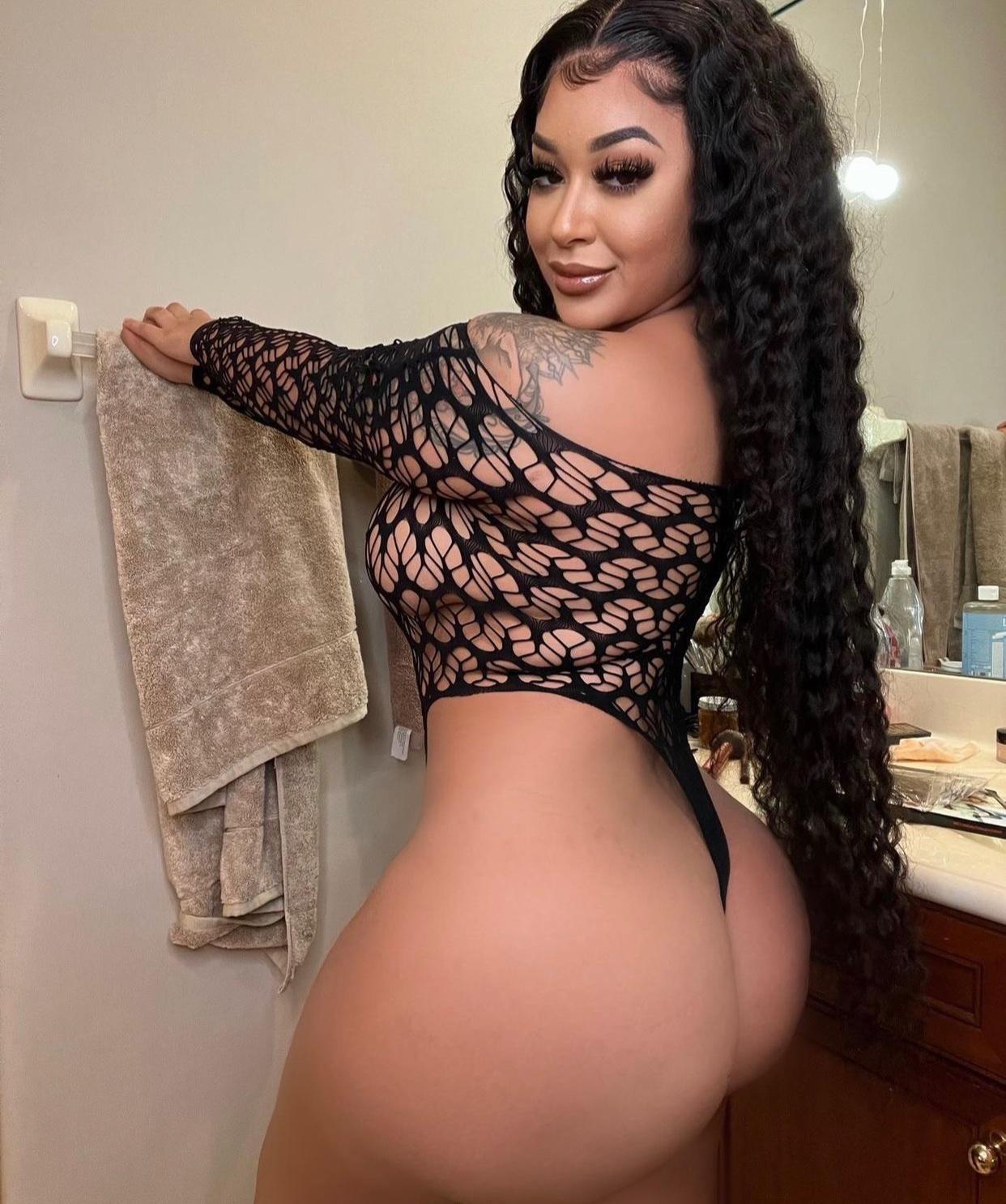 I’m available for hookup I’m independent And a professional hooker I’m available for hookup I’m independent And a professional hooker