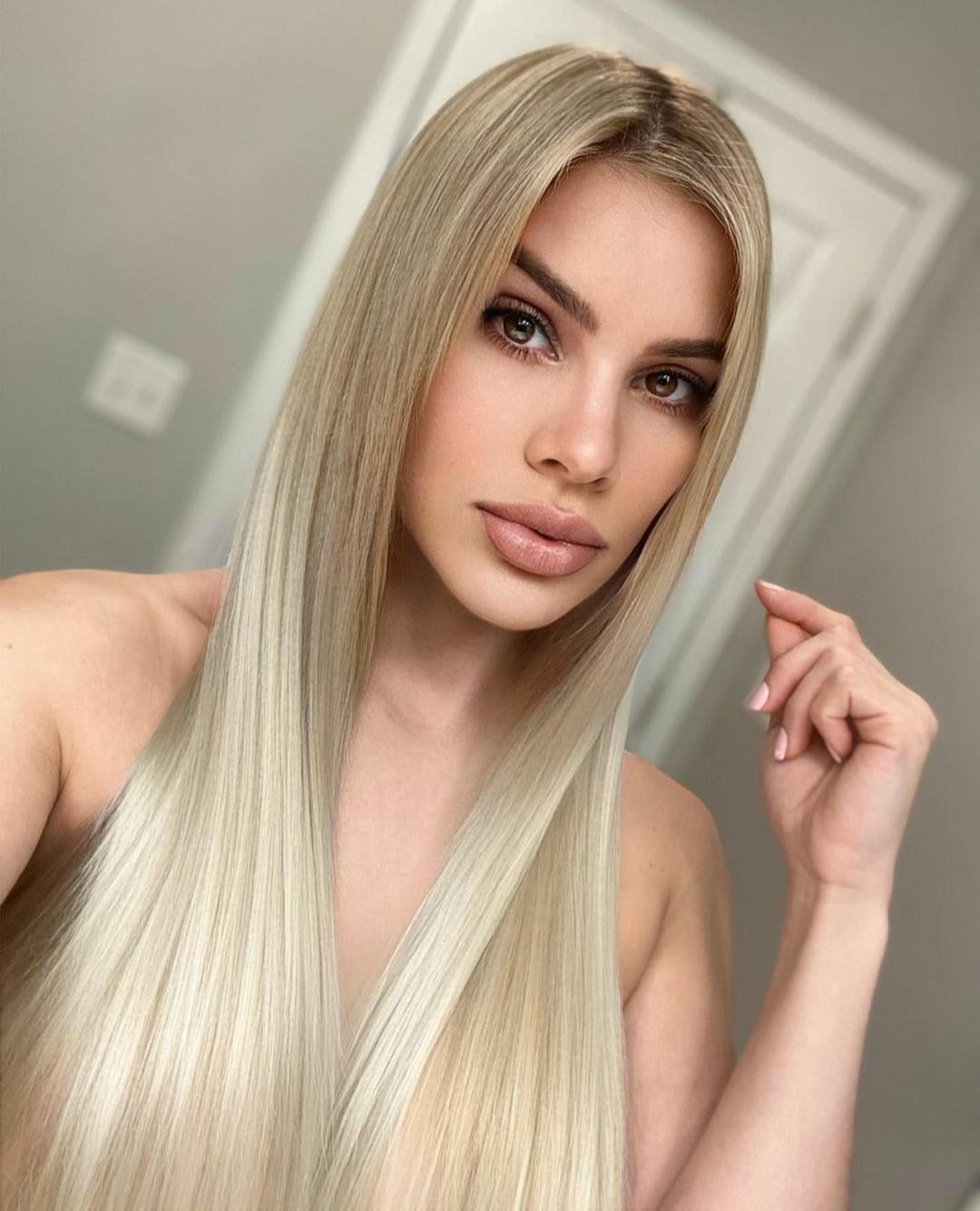 escort available for Hookup escort available for Hookup