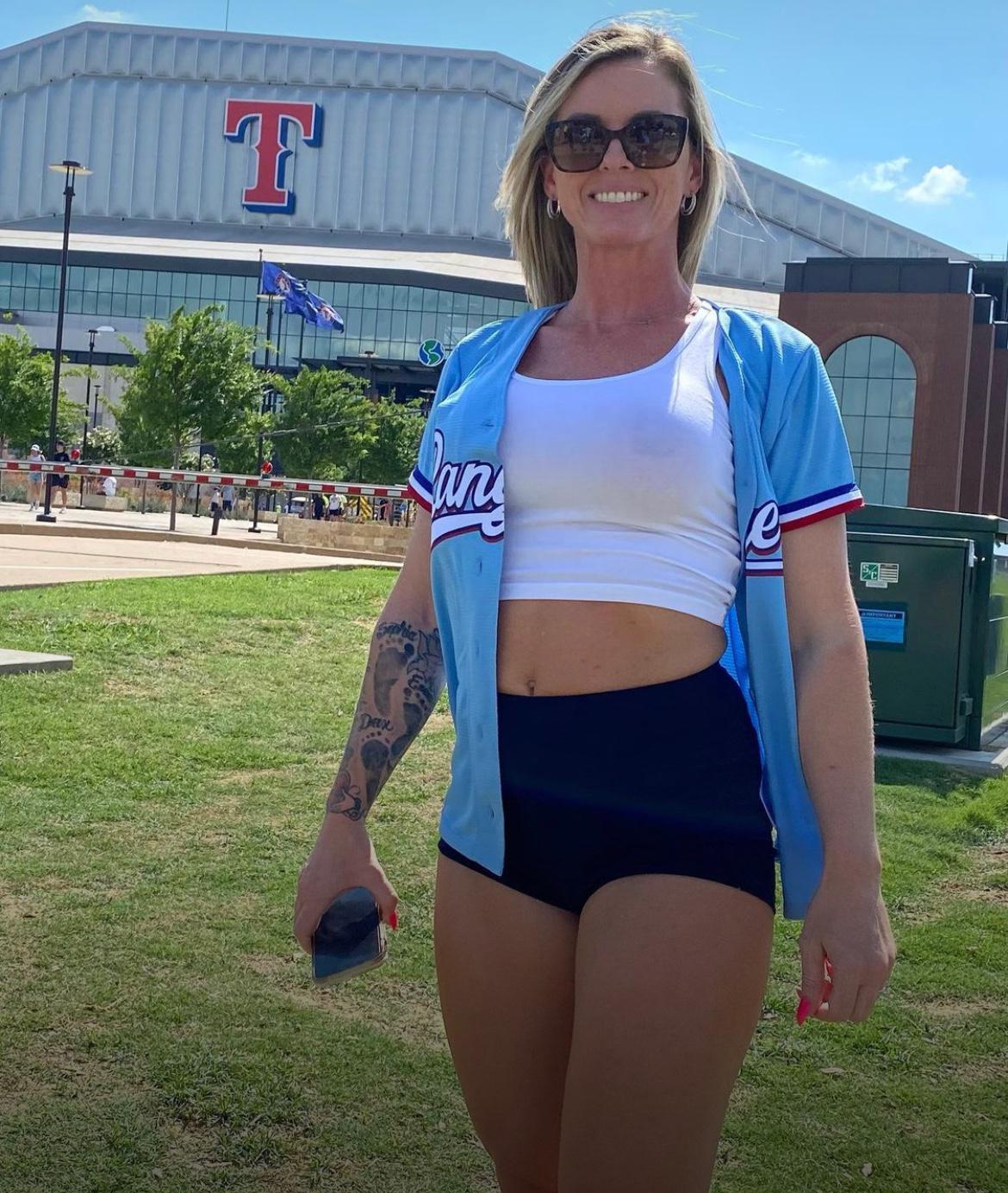 Hot cougar milf that will blow your mind π
π¦ In/OutCall/CarDate Passionate GFE. Hot cougar milf that will blow your mind π
π¦ In/OutCall/CarDate Passionate GFE.